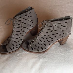 COPY - Gianni Bini laser cut block heel sandal